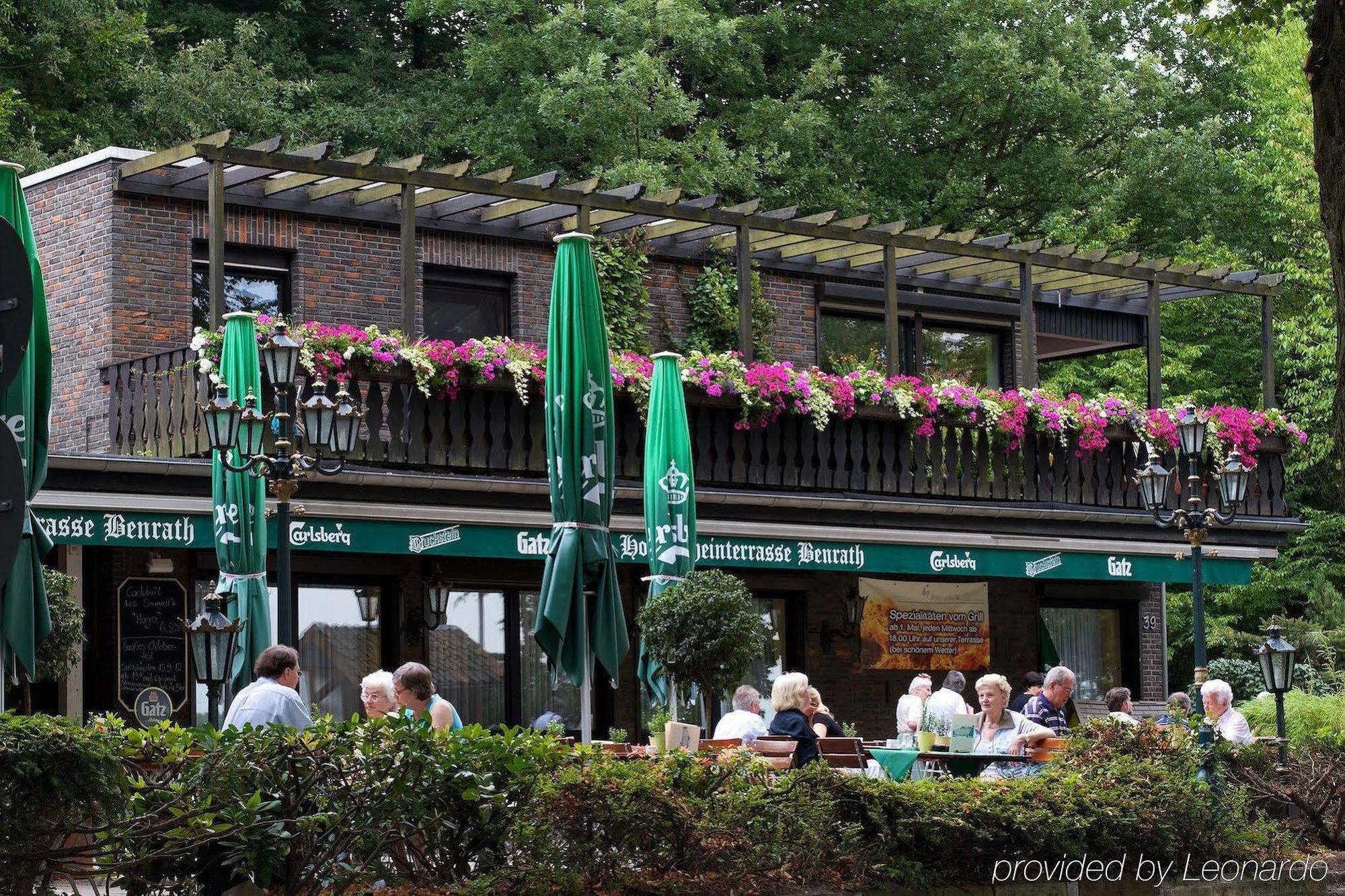 Rheinterrasse Benrath 4*